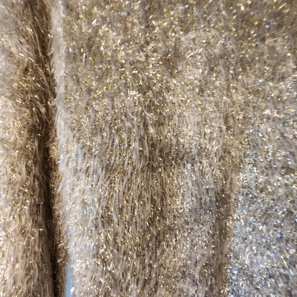 Soft Sparkle Holiday Sweater Gold Shaggy Women's Sz Small Stretchy Mint Velvet - Picture 7 of 7